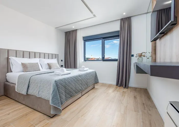 Niksun Zadarvillas *