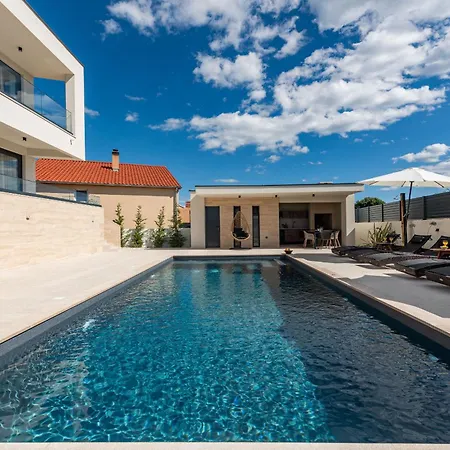 וילה Niksun Zadarvillas *