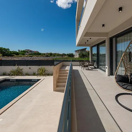 Niksun Zadarvillas * Bibinje