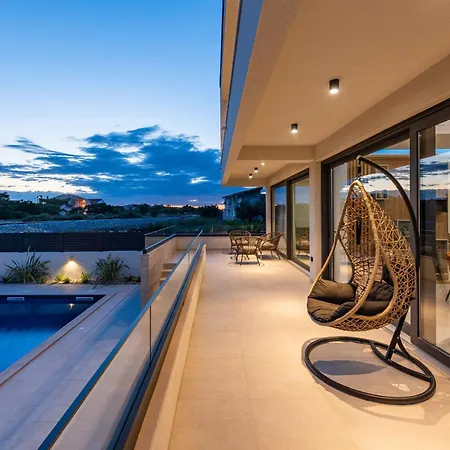 וילה Niksun Zadarvillas ביבינייה