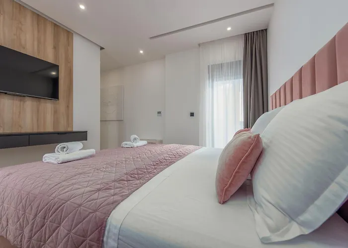 Niksun Zadarvillas *